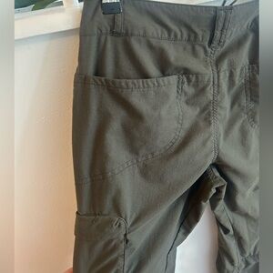 REI Women’s Gray Zip Off Hiking Cargo Pants